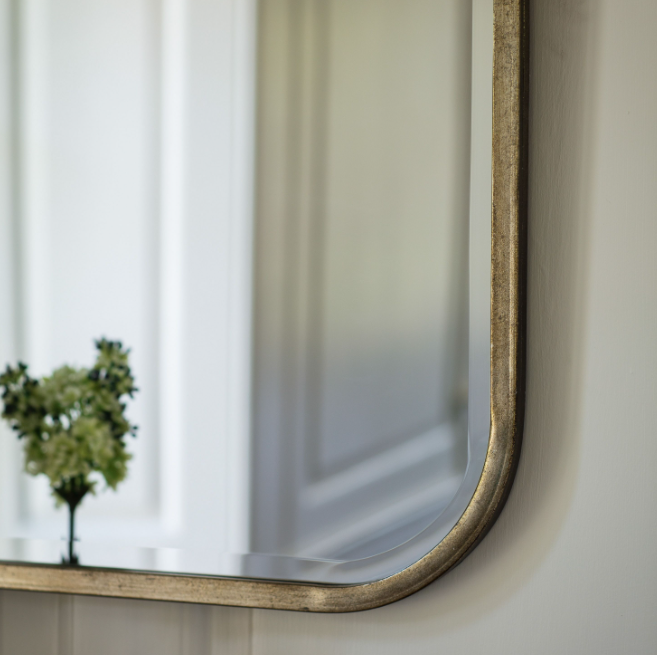 Loran Mirror
