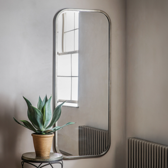 Loran Mirror