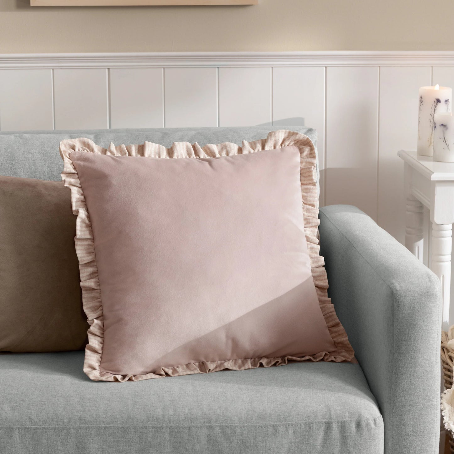 Damask Cushion Set in Pink